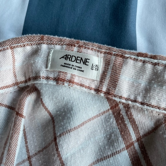 Oversized plaid shirt, worn only a couple times - Picture 5 of 6